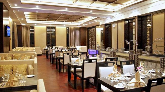Cloud Luo Ping Hotel Luoping Restaurang bild